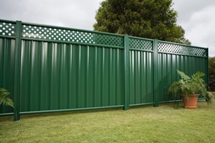 Fencing made from COLORBOND® steel